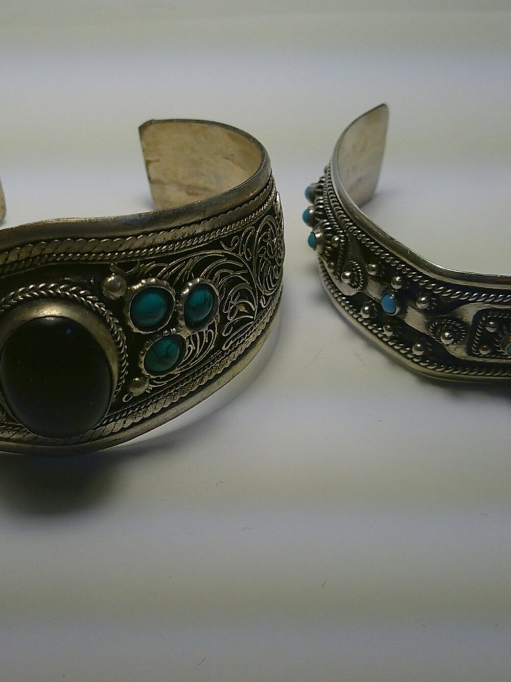 Vintage Turquoise Cuff Bracelets Set | Silver-Tone | Southwest Style | SB7 D3